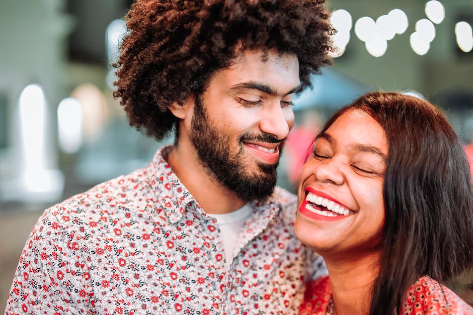 New Year’s Dating Resolution: 8 Goals to Set for Your Love Life